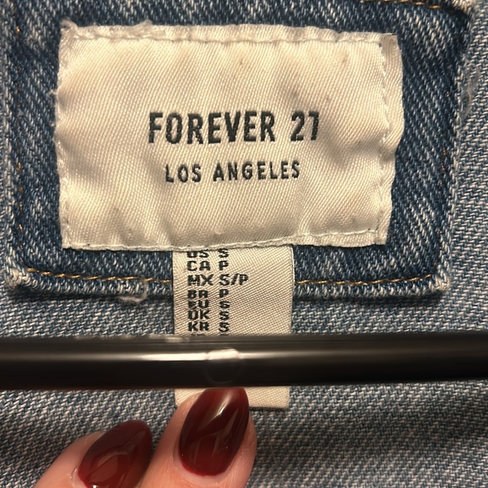 Distressed denim jacket - Picture 3 of 4